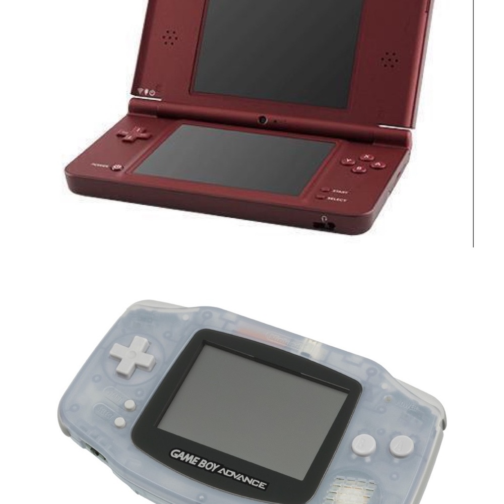 Nintendo DSi XL & Games Gameboy Advance BUNDLE
